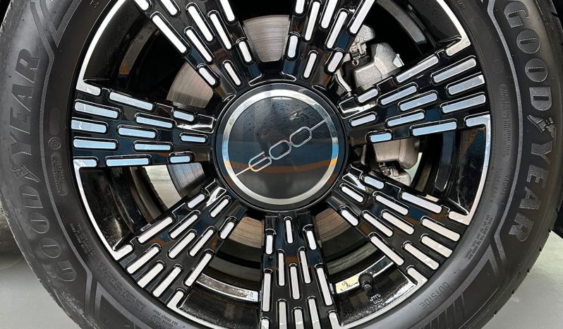 ✨ Nuova Fiat 600 Pop Hybrid: il SUV compatto che cambia il tuo modo di guidare. pieno