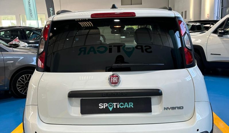 PRONTA A PARTIRE: NUOVA FIAT PANDINA CROSS HYBRID pieno