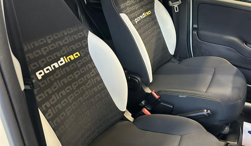 PRONTA A PARTIRE: NUOVA FIAT PANDINA CROSS HYBRID pieno