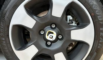 PRONTA A PARTIRE: NUOVA FIAT PANDINA CROSS HYBRID pieno