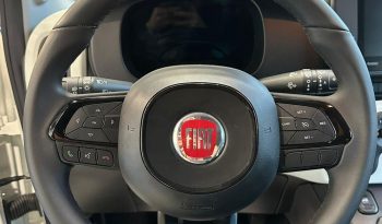 PRONTA A PARTIRE: NUOVA FIAT PANDINA CROSS HYBRID pieno