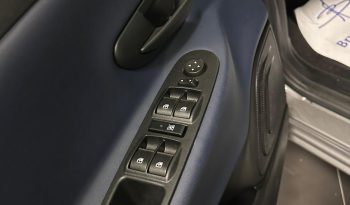 PICCOLA FUORI, PREMIUM DENTRO. pieno
