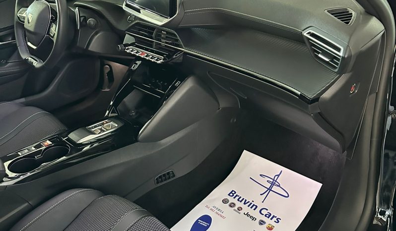 136 CV DI EMOZIONI. SCOPRI LA NUOVA PEUGEOT 208 GT! pieno