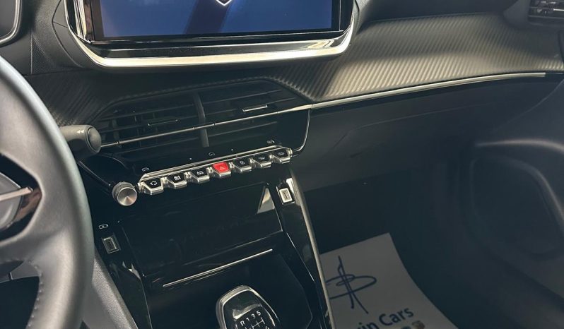 PEUGEOT 2008 ALLURE PACK 2025 – DESIGN, COMFORT E SICUREZZA pieno