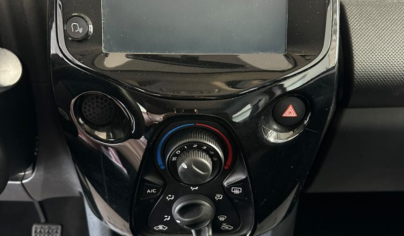 CITROËN C1 FEEL – STILE, PRATICITÀ E CONSUMI DA RECORD pieno