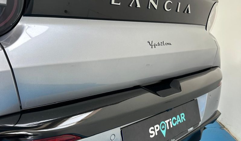 YPSILON LX HYBRID – IL MASSIMO DELLA NUOVA GENERAZIONE LANCIA pieno