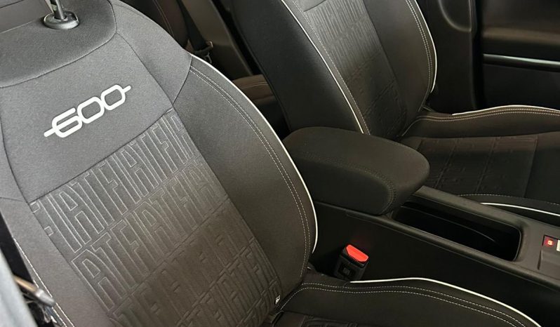 SCOPRI LA NUOVA FIAT 600 HYBRID – DISPONIBILE SUBITO! pieno