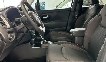 Più potenza, meno consumi: scopri la Jeep Renegade e-Hybrid! pieno