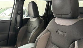 Più potenza, meno consumi: scopri la Jeep Renegade e-Hybrid! pieno