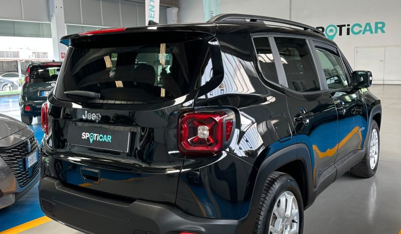 Più potenza, meno consumi: scopri la Jeep Renegade e-Hybrid! pieno
