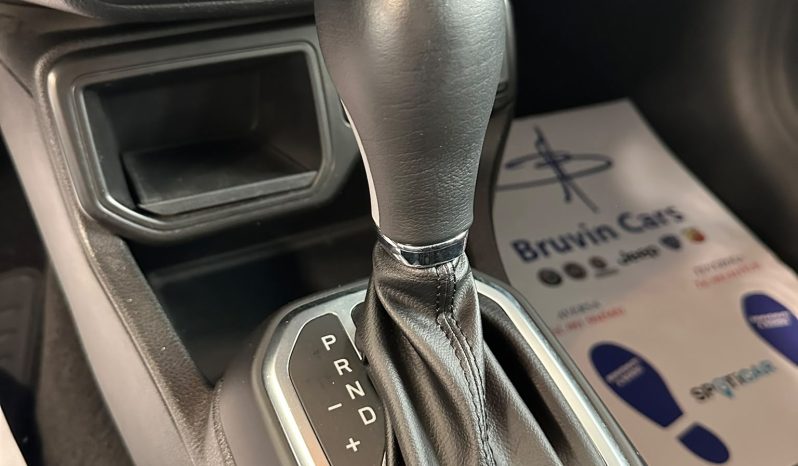 Più potenza, meno consumi: scopri la Jeep Renegade e-Hybrid! pieno