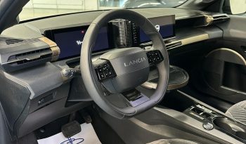 Eleganza italiana, tecnologia e cambio automatico: scopri la nuova Ypsilon LX. pieno