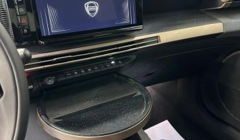 Eleganza italiana, tecnologia e cambio automatico: scopri la nuova Ypsilon LX. pieno