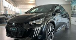 Sportiva fuori, intelligente dentro: scopri la Nuova Peugeot 208 GT!