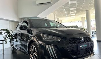 Sportiva fuori, intelligente dentro: scopri la Nuova Peugeot 208 GT! pieno