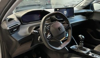 NON È LA SOLITA CITY CAR… È UNA PEUGEOT 208! pieno