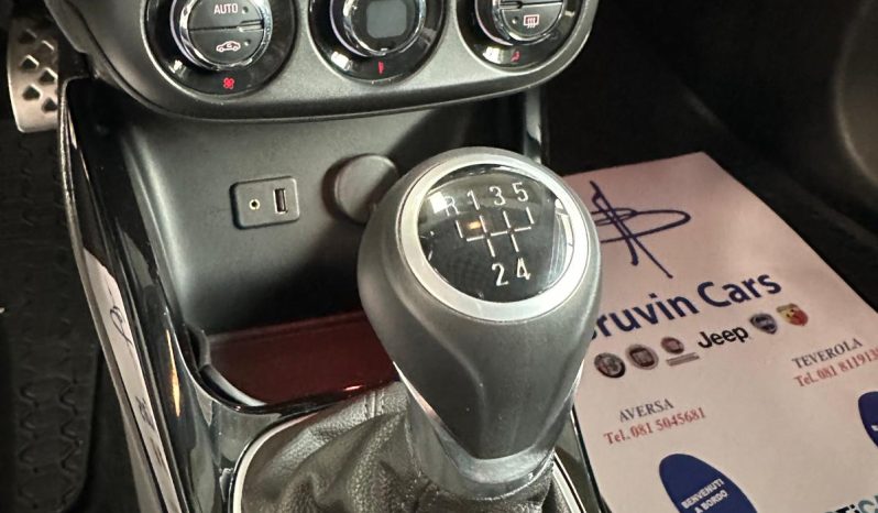 NON È UNA SEMPLICE UTILITARIA… È UNA OPEL ADAM! pieno
