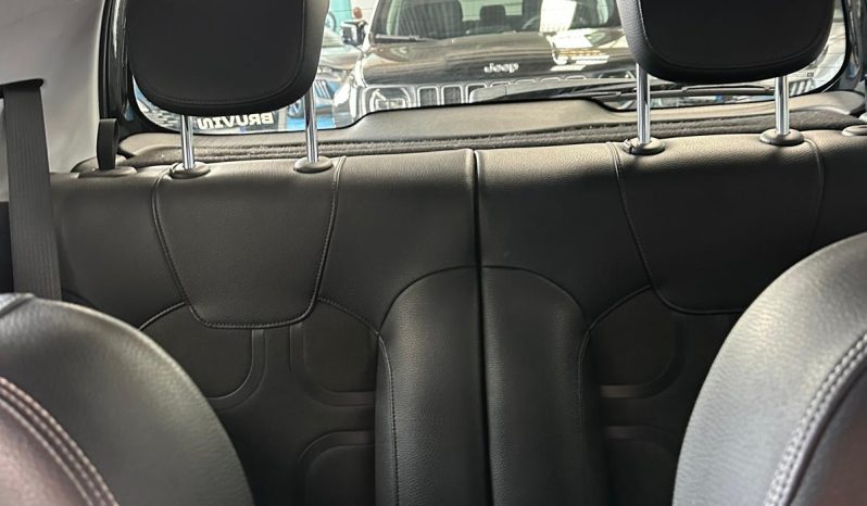 NON È UNA SEMPLICE UTILITARIA… È UNA OPEL ADAM! pieno