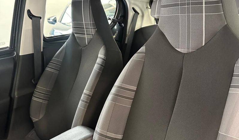 DISPONIBILE ORA! Peugeot 108 Automatica 5 Porte – Full Comfort e bassi consumi pieno