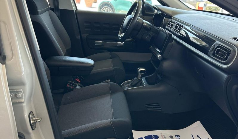 La citycar che unisce stile e comfort: Citroën C3 Feel Automatica. pieno