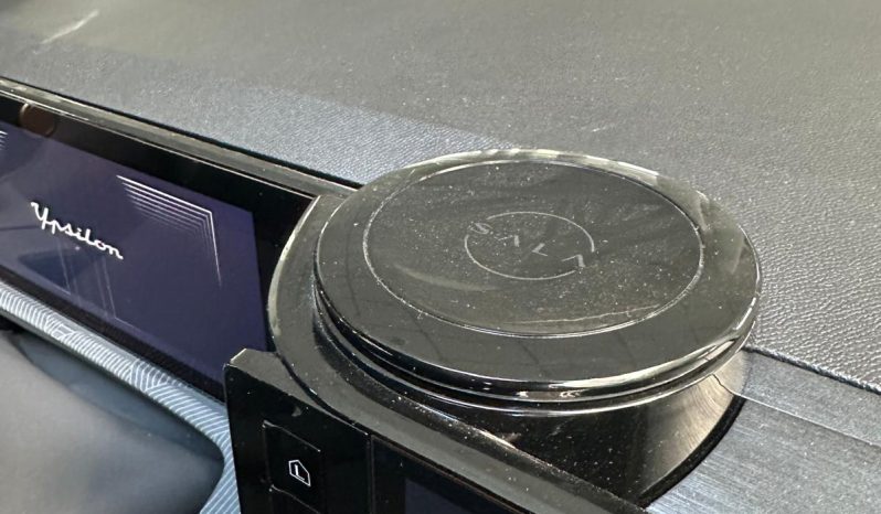Full LED, Keyless e Apple CarPlay Wireless: il futuro è già qui pieno