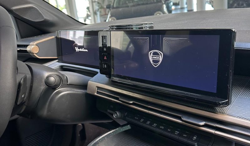 Full LED, Keyless e Apple CarPlay Wireless: il futuro è già qui pieno