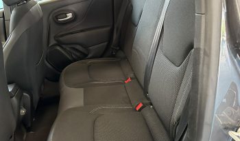 Comfort assoluto con la Jeep Renegade e-Hybrid Automatica pieno