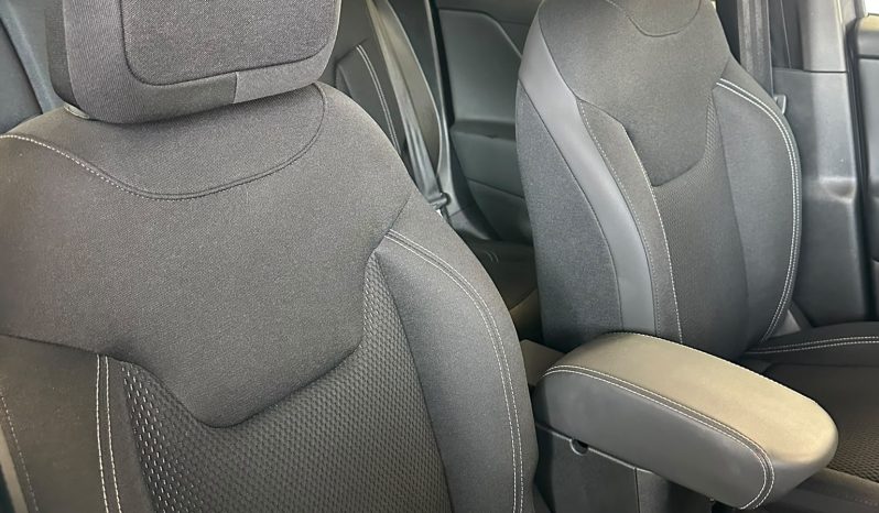 Comfort assoluto con la Jeep Renegade e-Hybrid Automatica pieno