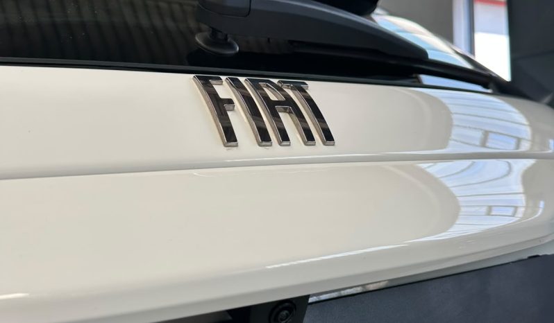 SALI A BORDO DELLA NUOVA FIAT 600… È PRONTA PER TE! pieno