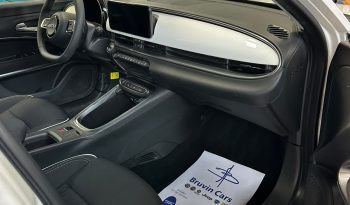 SALI A BORDO DELLA NUOVA FIAT 600… È PRONTA PER TE! pieno