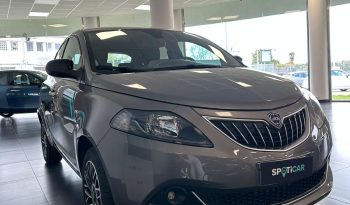 Lancia Ypsilon Platino 2024: Full Optional, Ibrida e Pronta da Guidare! pieno