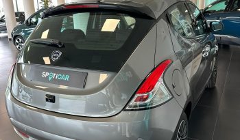 Lancia Ypsilon Platino 2024: Full Optional, Ibrida e Pronta da Guidare! pieno
