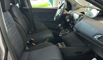 Lancia Ypsilon Platino 2024: Full Optional, Ibrida e Pronta da Guidare! pieno