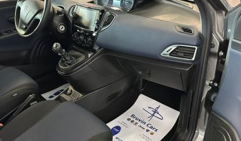 Lancia Ypsilon Platino 2024: Full Optional, Ibrida e Pronta da Guidare! pieno