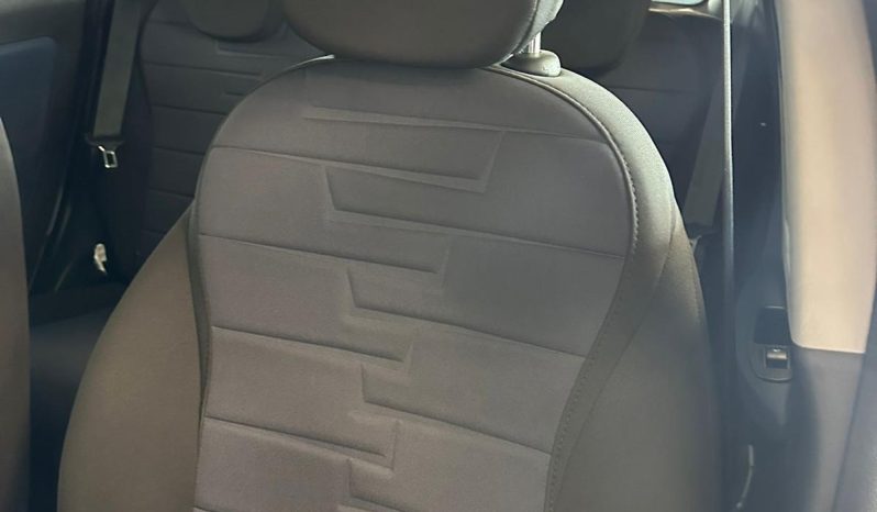 Lancia Ypsilon Platino 2024: Full Optional, Ibrida e Pronta da Guidare! pieno