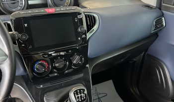 Lancia Ypsilon Platino 2024: Full Optional, Ibrida e Pronta da Guidare! pieno