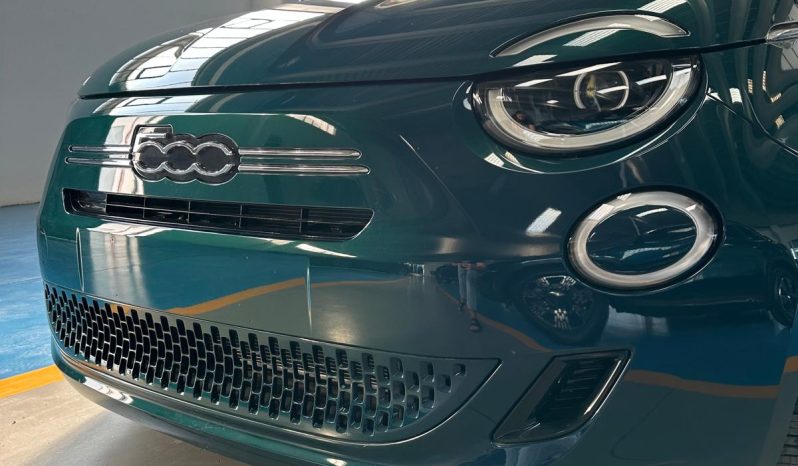 NUOVA FIAT 500 ICON HYBRID ⭐ KM ZERO – La regina delle city car ti aspetta! pieno