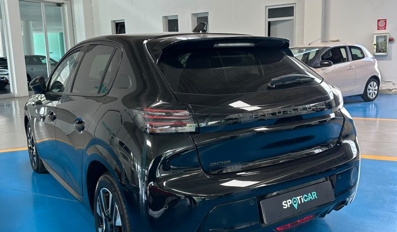 PEUGEOT 208 ALLURE: IMPOSSIBILE NON NOTARLA! pieno