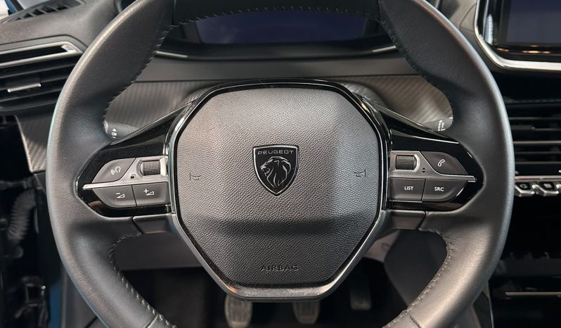 PEUGEOT 208 ALLURE: IMPOSSIBILE NON NOTARLA! pieno