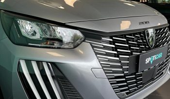 PEUGEOT 208 100 CV QUANDO LA PERSONALITÀ SI METTE AL VOLANTE pieno