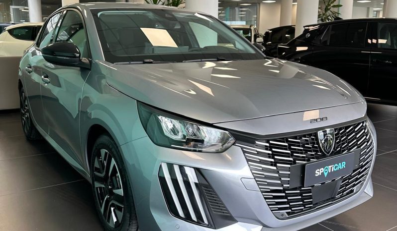 PEUGEOT 208 100 CV QUANDO LA PERSONALITÀ SI METTE AL VOLANTE pieno