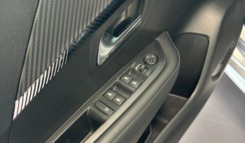 PEUGEOT 208 100 CV QUANDO LA PERSONALITÀ SI METTE AL VOLANTE pieno