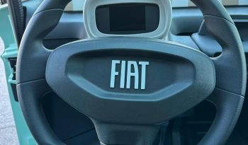 PICCOLA, ELETTRICA, INCONFONDIBILE! Scopri la Fiat Topolino! pieno