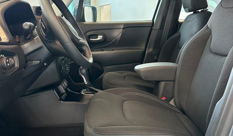 JEEP RENEGADE HYBRID IL CARATTERE È DI SERIE! pieno