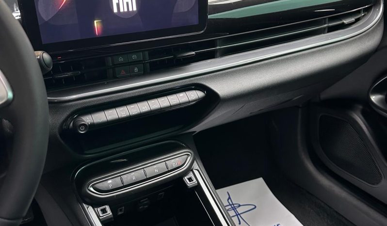 NERA, AUTOMATICA E HYBRID… CHE FIAT 600! pieno