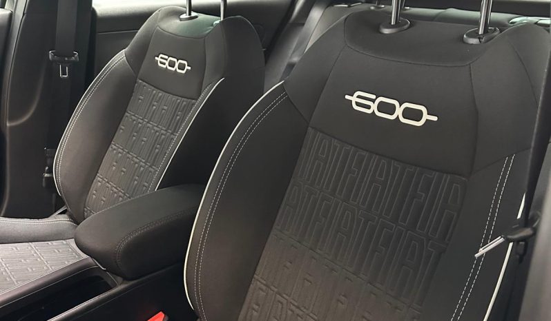 NERA, AUTOMATICA E HYBRID… CHE FIAT 600! pieno