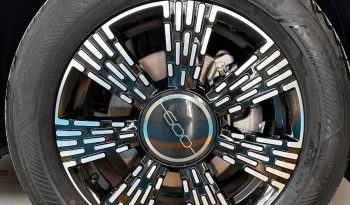 145 CV, CAMBIO AUTOMATICO E TANTO STILE: FIAT 600! pieno