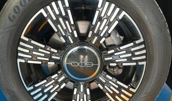 LA 600 CHE SI FA NOTARE – 145 CV, HYBRID E AUTOMATICA! pieno