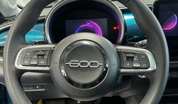 LA 600 CHE SI FA NOTARE – 145 CV, HYBRID E AUTOMATICA! pieno
