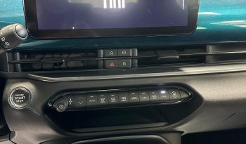 LA 600 CHE SI FA NOTARE – 145 CV, HYBRID E AUTOMATICA! pieno